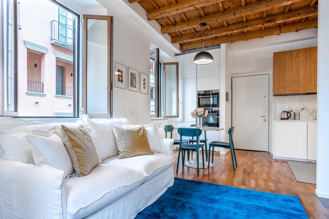 Apartment Joivy Spectacular Flat Near Duomo Mailand